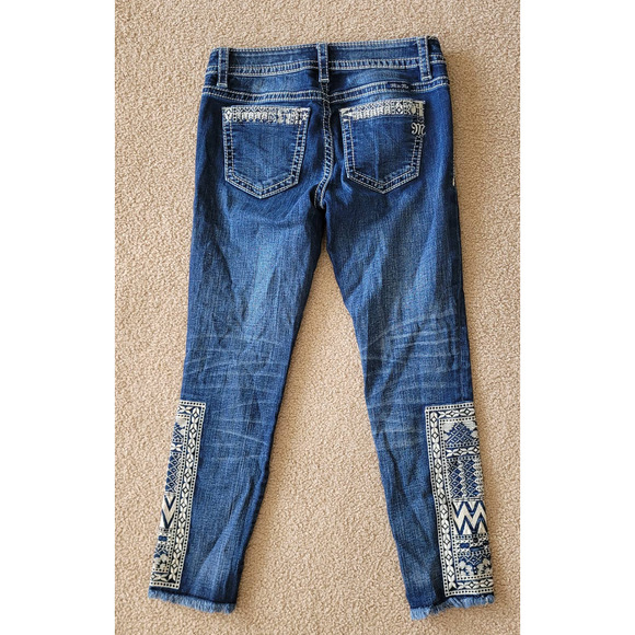 Miss Me Signature‎ Ankle Skinny Born to Be Boho Denim Embroidered Jean. Size 26 - Picture 7 of 15